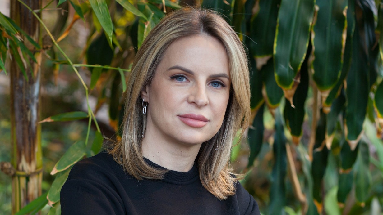 Генеральный директор Московского зоопарка Светлана Владимировна Акулова на территории главного зоологического парка столицы. Недавно Московский зоопарк стал обладателем престижной премии Russian Traveler Awards как лучшее общественное пространство