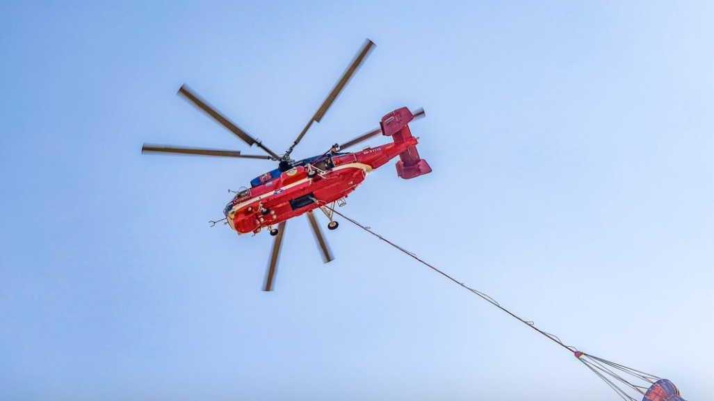 Собянин: Новый пожарный вертолет пополнил парк Московского авиацентра