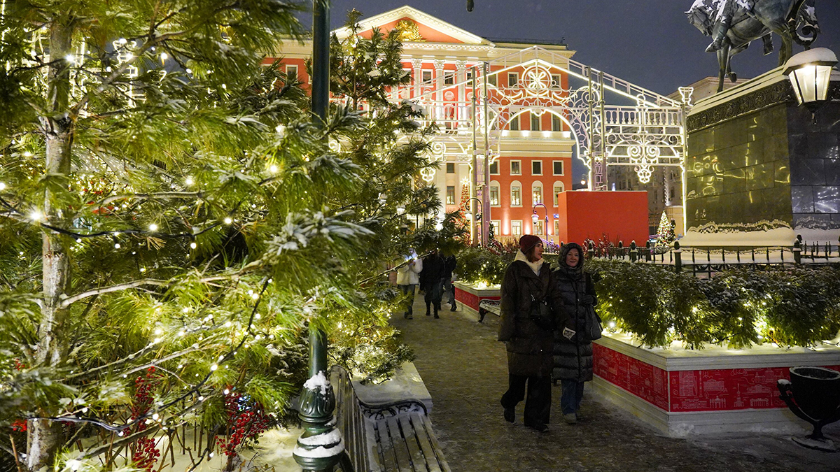 Синоптики поделились прогнозами погоды на новогоднюю ночь в Москве