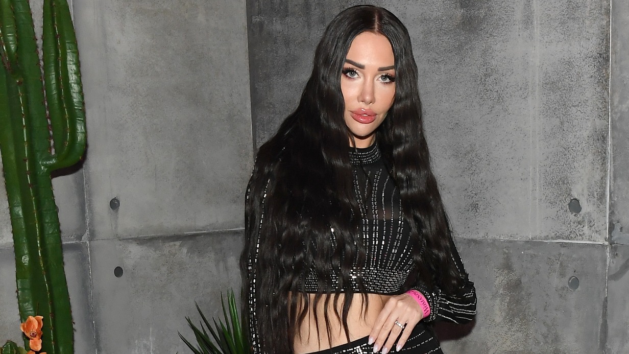 Сколько тратят на пластику победительницы конкурсов красоты в России