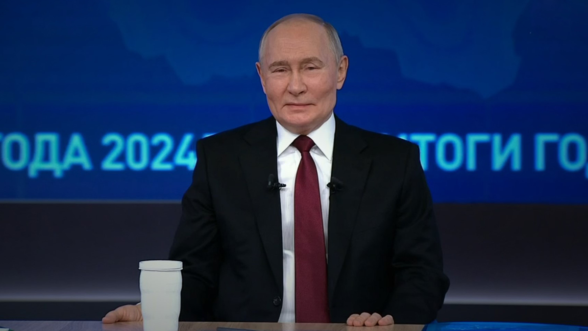 Путин: Решение о начале спецоперации на Украине надо было принимать еще раньше