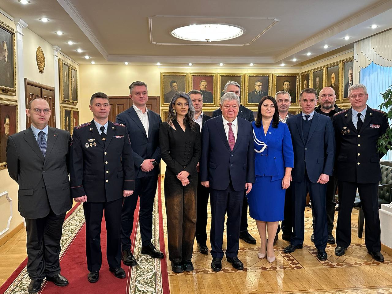 Автор: Известия