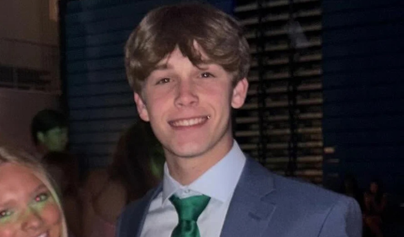 Актер Хадсон Мик скончался в 16 лет после падения из автомобиля