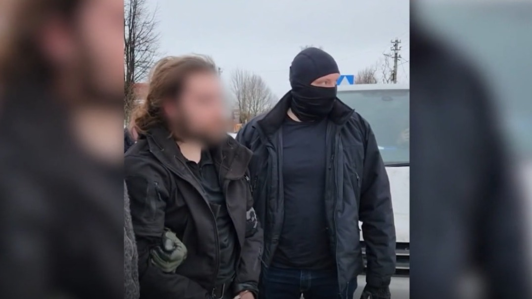 ФСБ сняла видео предотвращения теракта в отношении офицера МО