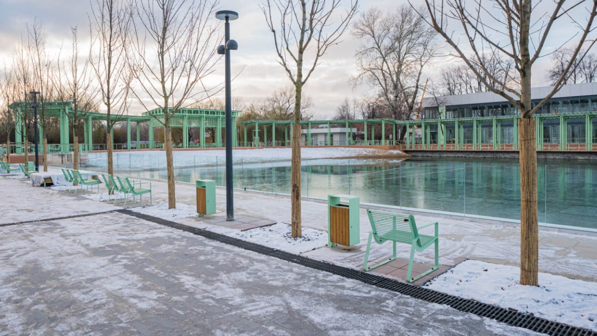 Собянин: В Москве будет высажено еще около 90,2 тысячи деревьев и кустарников