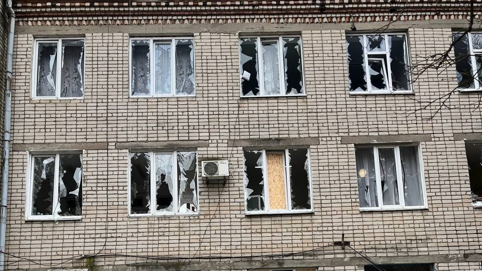 Заместитель главврача погиб при атаке дрона ВСУ на больницу под Херсоном