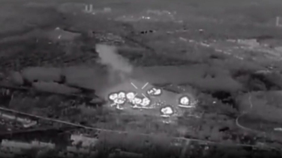 Минобороны РФ опубликовало видео применения «Солнцепека» по позициям ВСУ