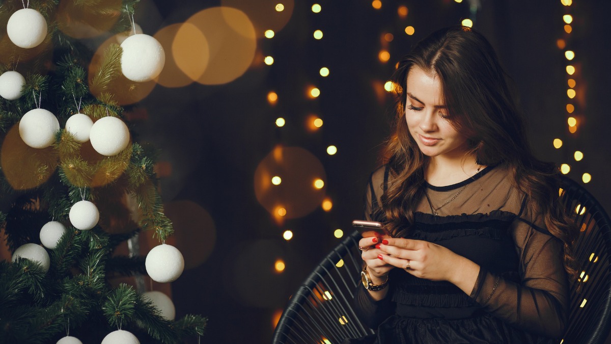 Москвичи поздравили друг друга в мессенджерах — выяснил МегаФон 