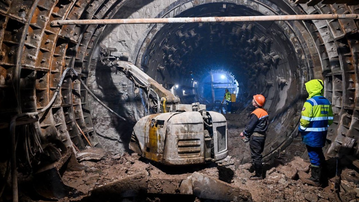 Собянин: Завершена прокладка правого тоннеля у станции метро «Звенигородская»