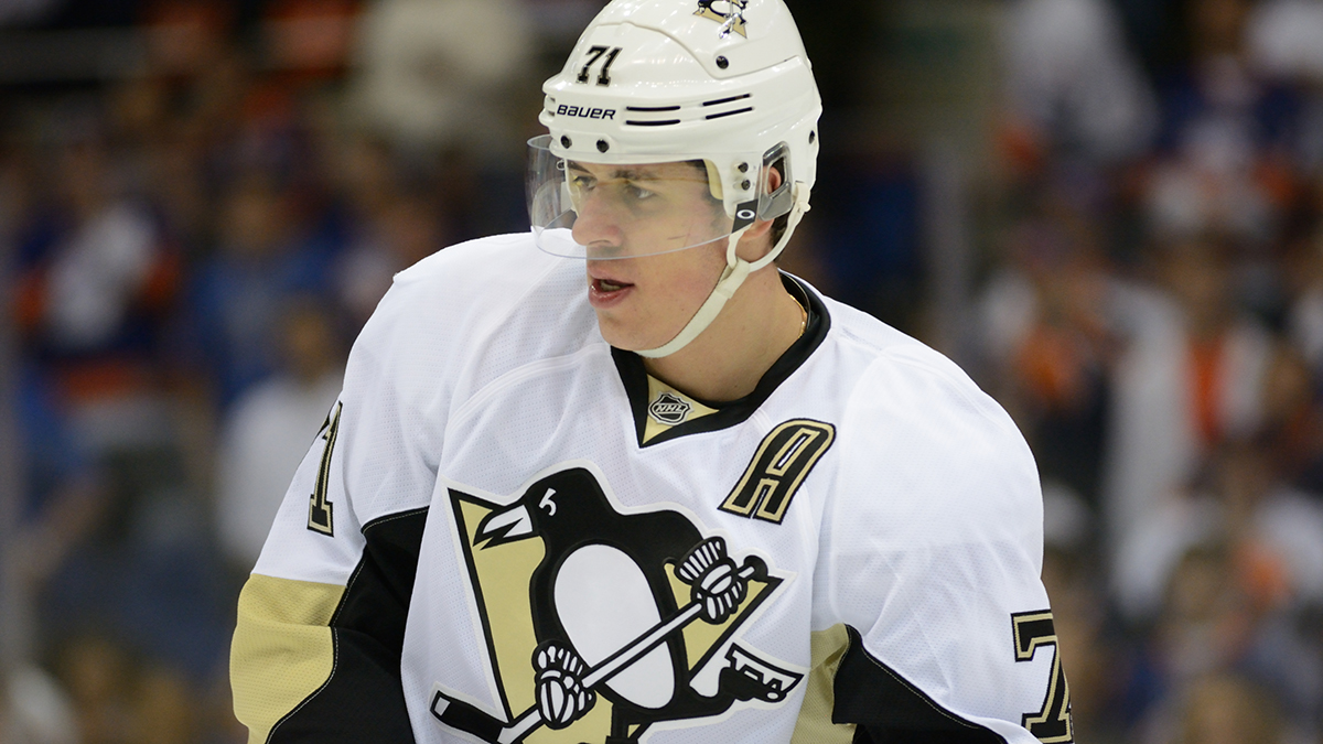 Хоккеиста Евгения Малкина разыскивают судебные приставы