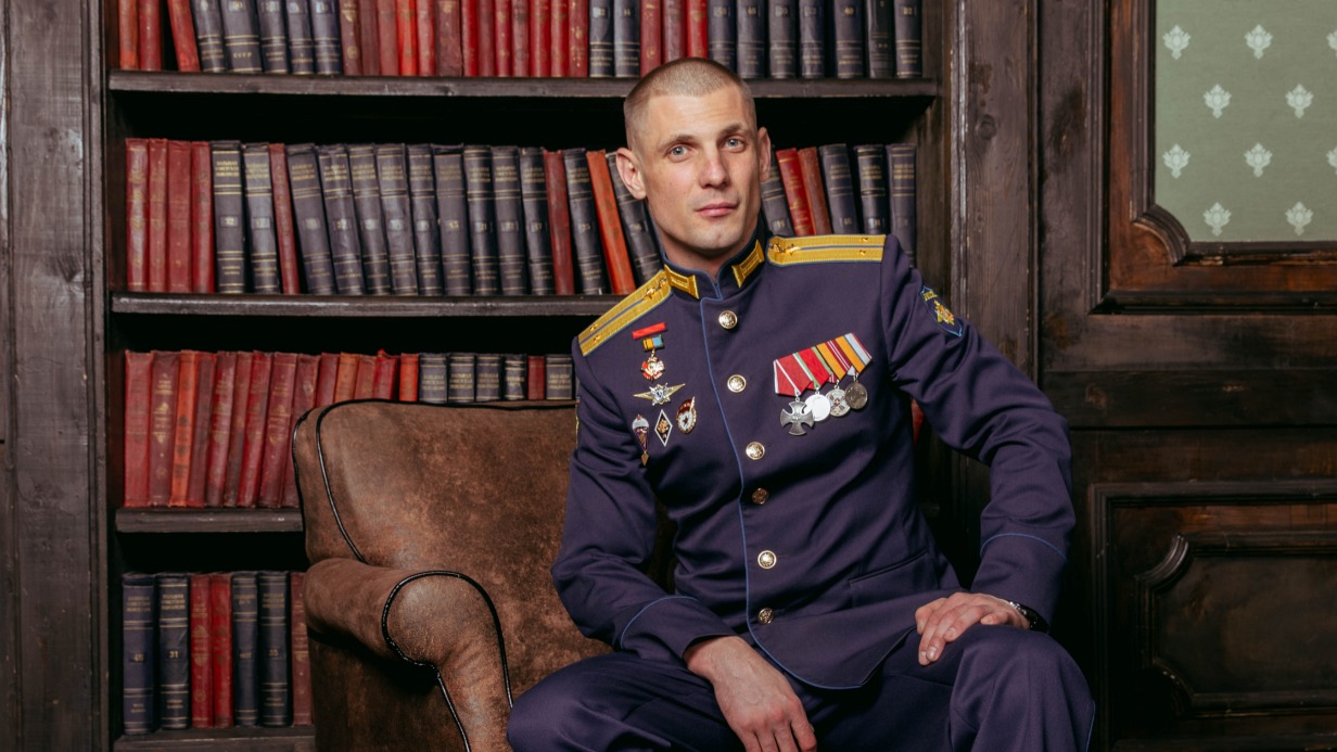 Гвардии лейтенант Вооруженных сил России Сергей Лобанов, который участвовал в освобождении Крыма от боевиков киевского режима