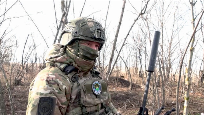 Командир стрелковой роты группировки войск «Восток» Вооруженных сил РФ с позывным «Ципа» рассказывает об особенностях работы снайперов на передовой спецоперации