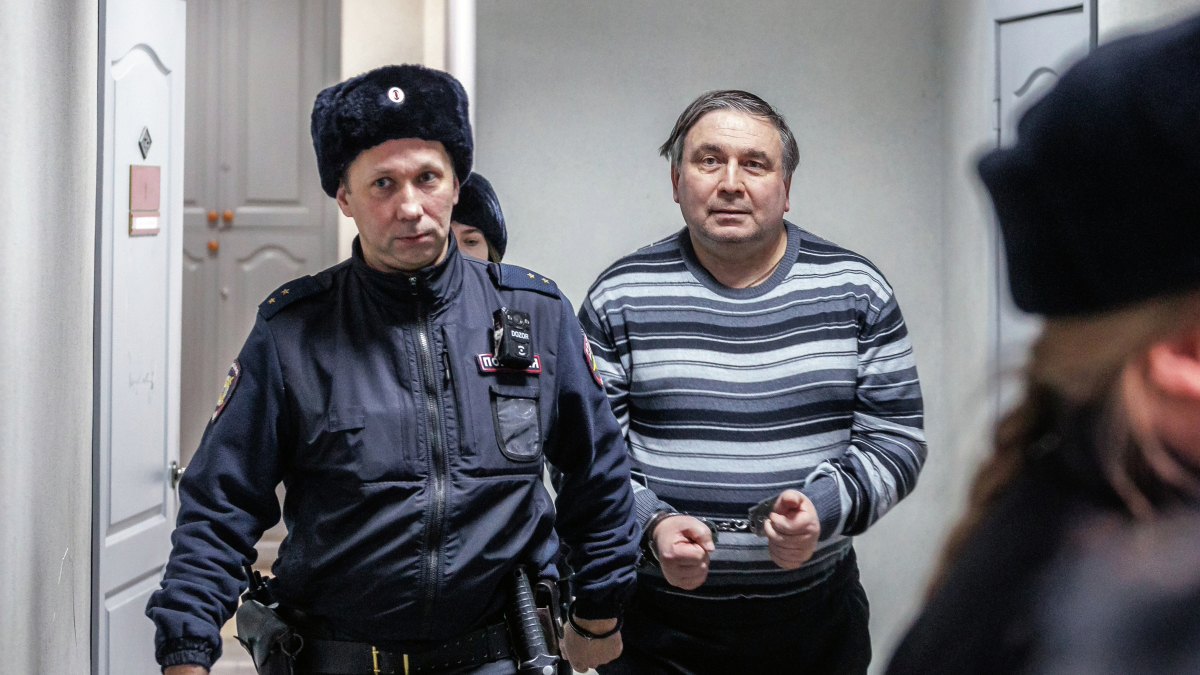 Арест экс-министра ЖКХ Свердловской области Смирнова: в чем обвиняют, связано ли это с его отставкой