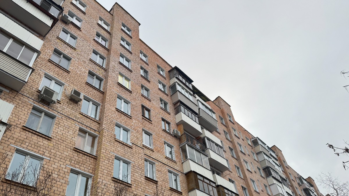 На севере Москвы прошел капитальный ремонт кирпичного дома