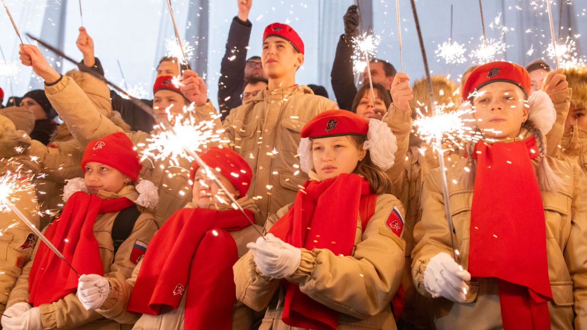 Около трех тысяч человек присоединились к акции Музея Победы в годовщину снятия блокады Ленинграда
