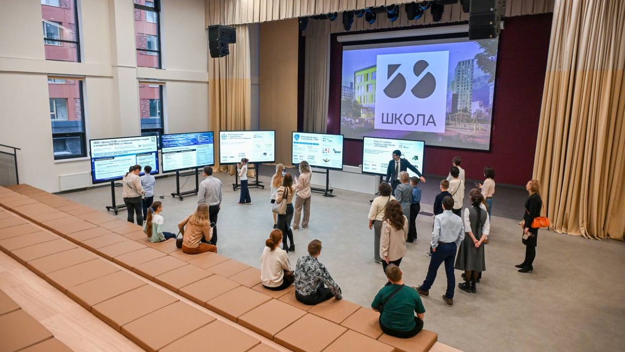 Собянин: Завершено строительство школы на территории Тушинского аэродрома