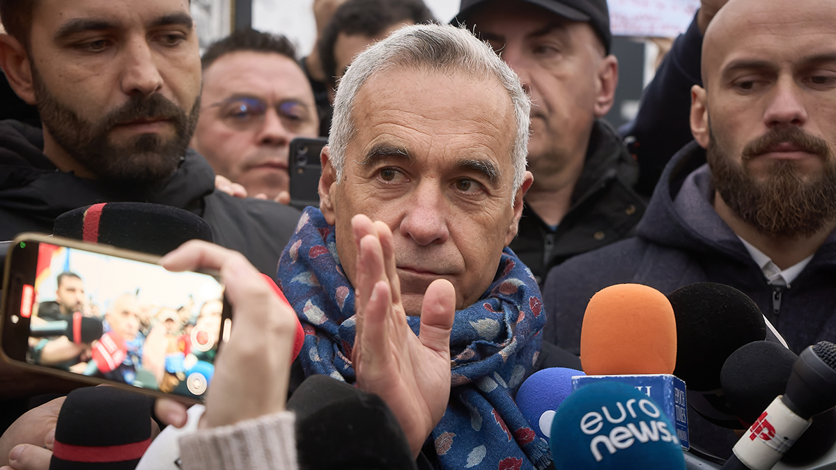 Кандидат в президенты Румынии назвал Украину вымышленным государством