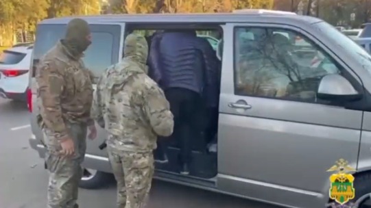 Чиновника задержали за кражу 105 тысяч тонн песка под Краснодаром