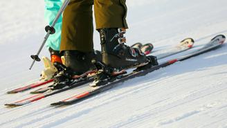 МОК пригласил лыжников Коростелева и Непряеву на Олимпийские игры 2026 года