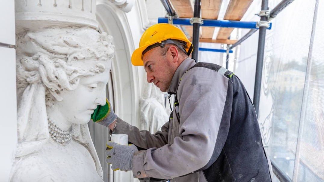 Собянин: Москва организует выездные школы реставрации в регионах России