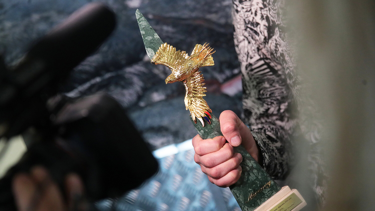 Феликс Умаров получил «Золотого орла» за режиссерскую работу в фильме о Пушкине