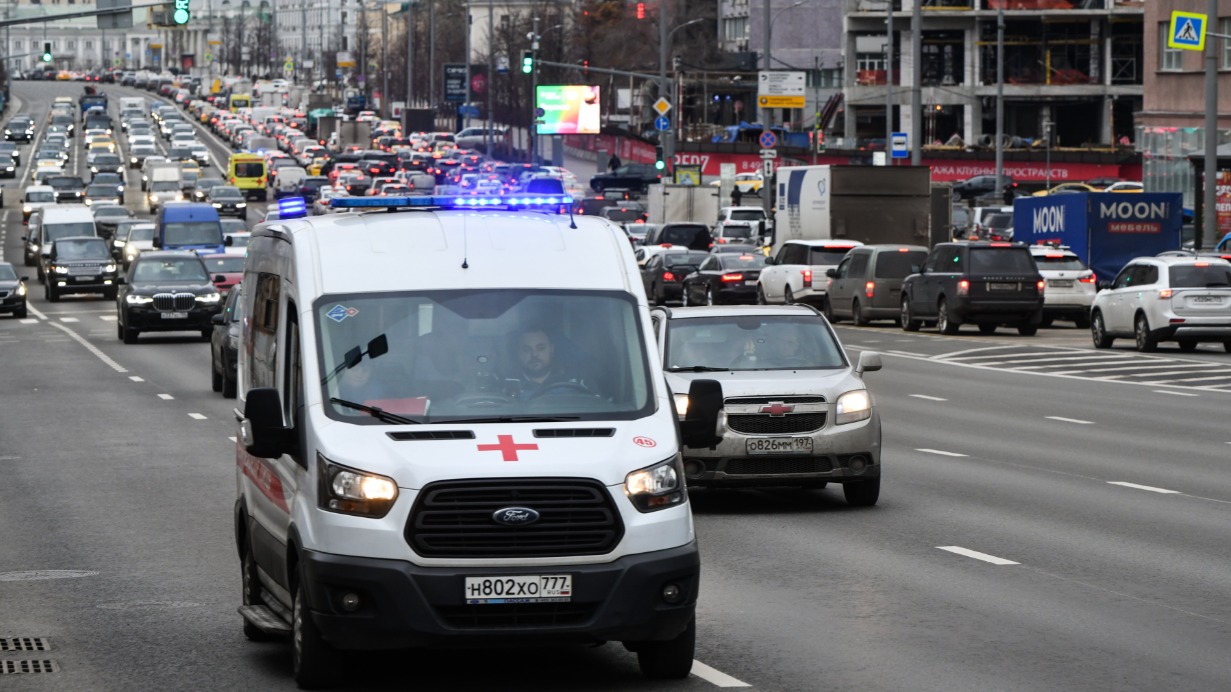 Девочки были оперативно госпитализированы на автомобилях службы скорой медицинской помощи