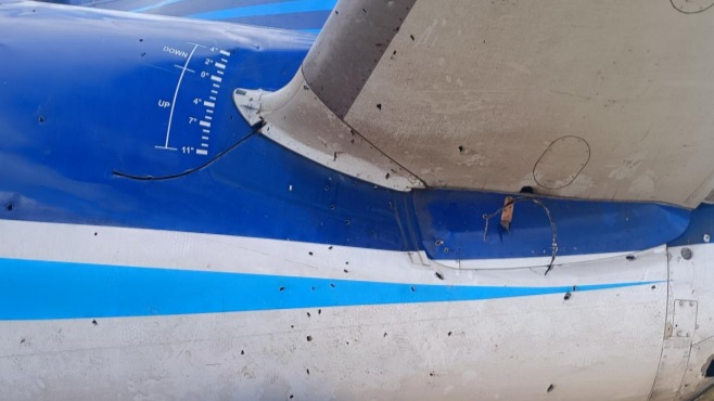 Минтранс Казахстана опубликовал фото внешних повреждений упавшего самолета AZAL