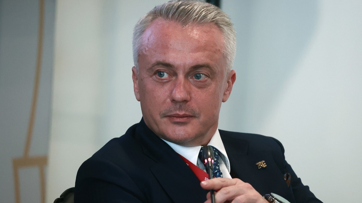 Генеральный директор АО «Аргументы и факты» Руслан Новиков на сессии «Информационная борьба: защита национального медийного суверенитета» в Санкт-Петербурге