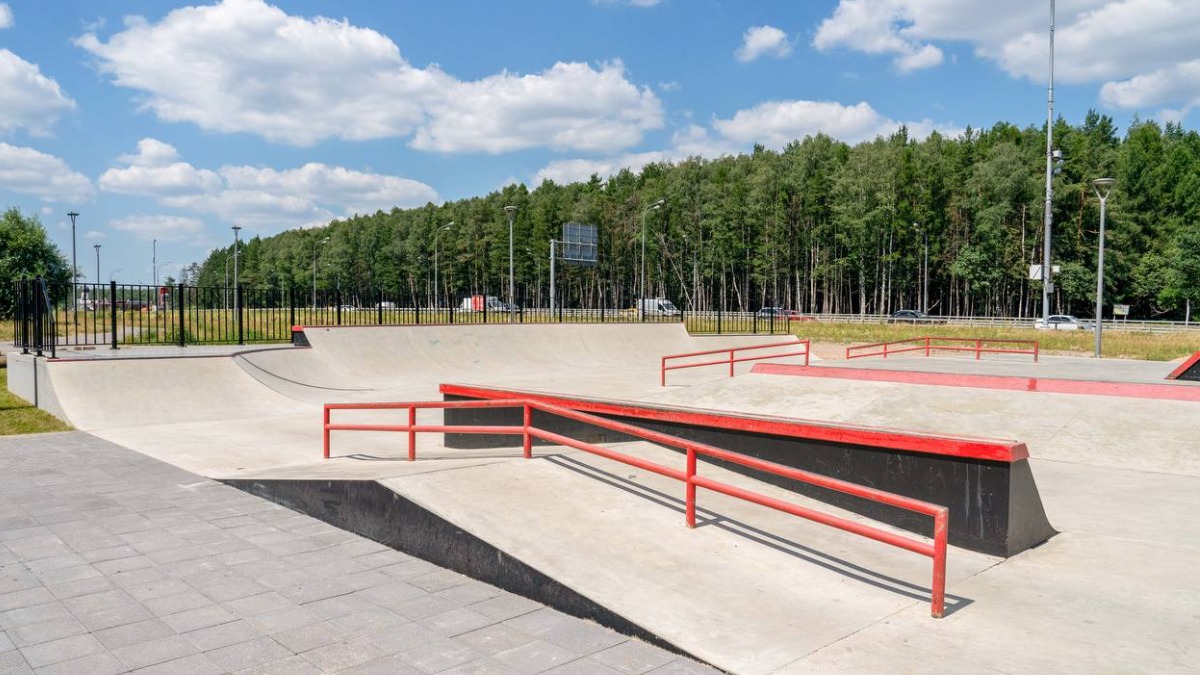 Выполнен второй этап благоустройства возле станции метро «Пыхтино» в ТиНАО