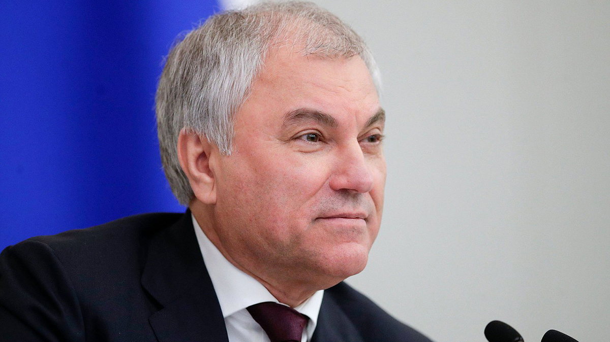 Володин отказался поздравлять с Днем защитника Отечества уехавших из России