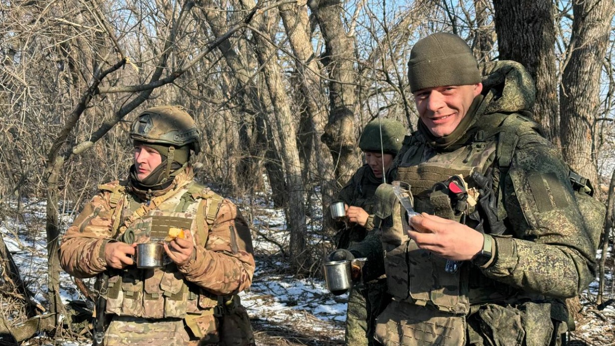 Командир штурмовой группы с позывным «Колыма» вместе с боевыми товарищами