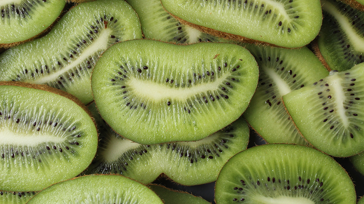 Диетолог Ладла-Рейн назвала недооцененный фрукт, богатый клетчаткой