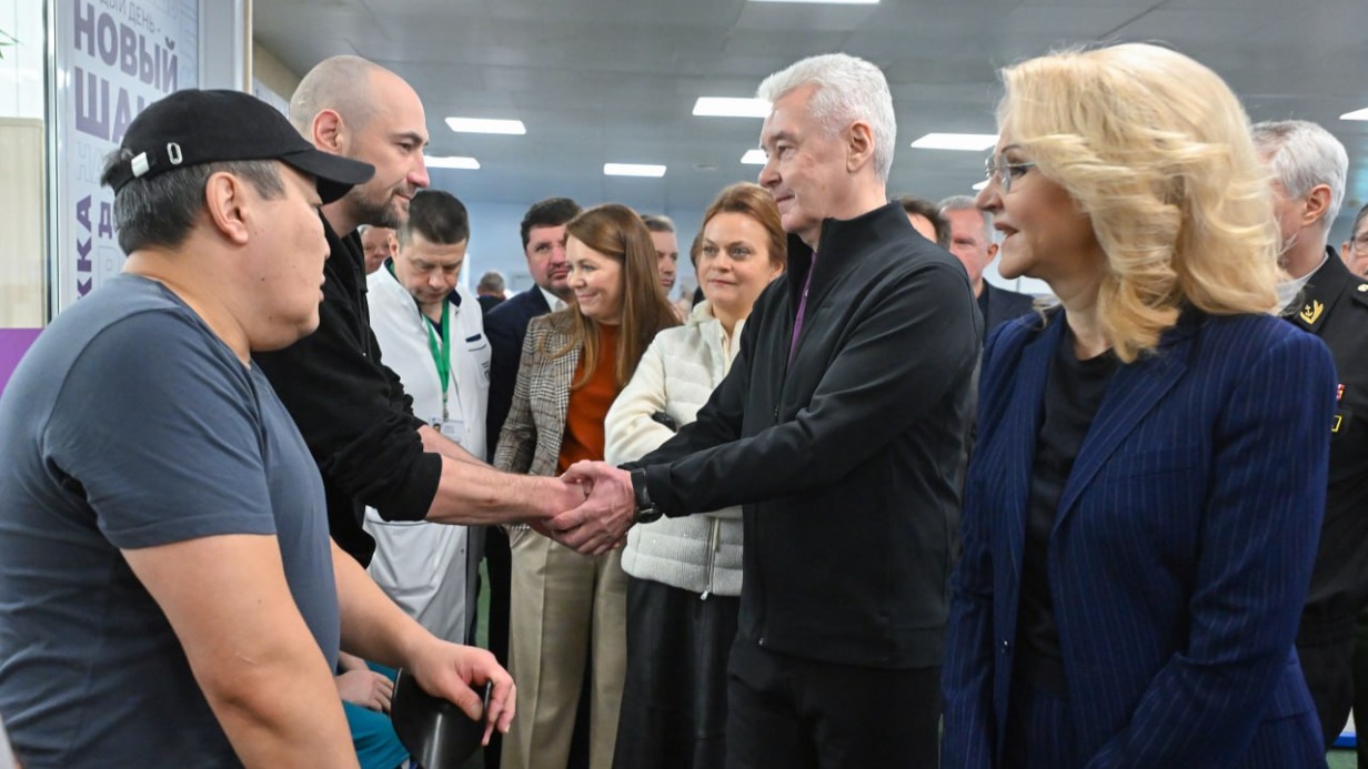 Собянин рассказал о системной помощи по протезированию для участников СВО