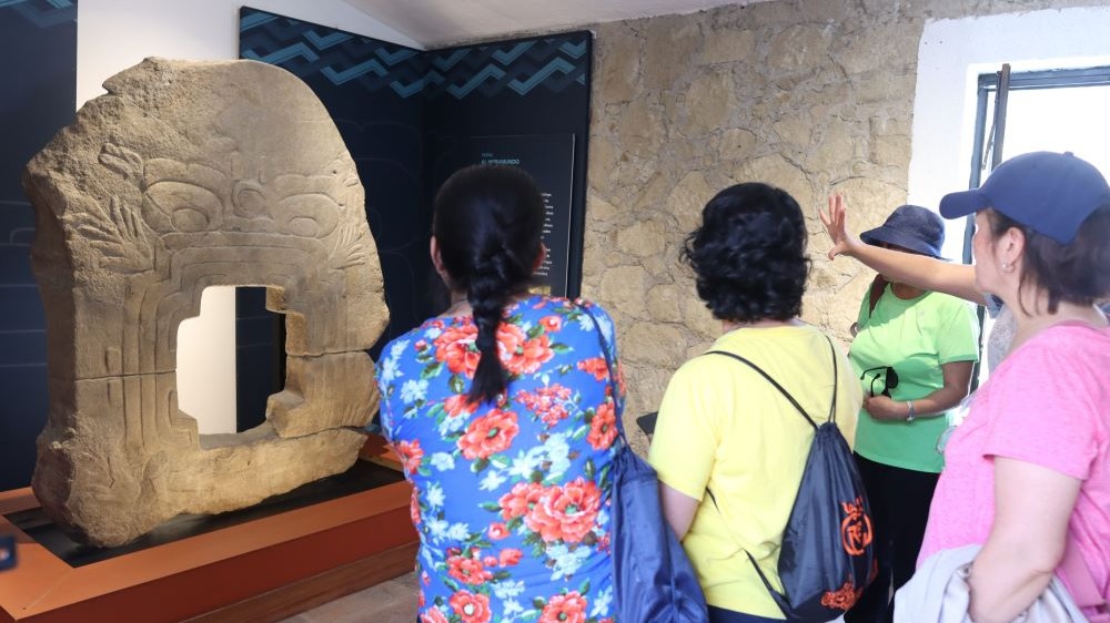 Древний портал в подземный мир показали в Мексике