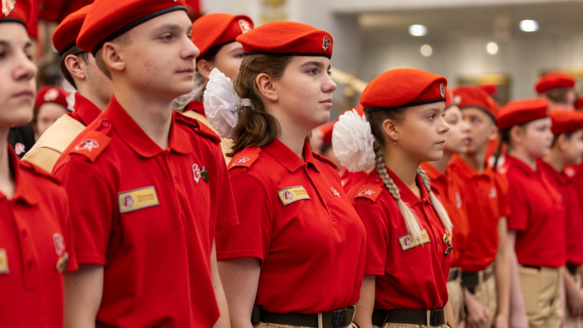 Более 500 школьников вступили в «Юнармию» в Музее Победы