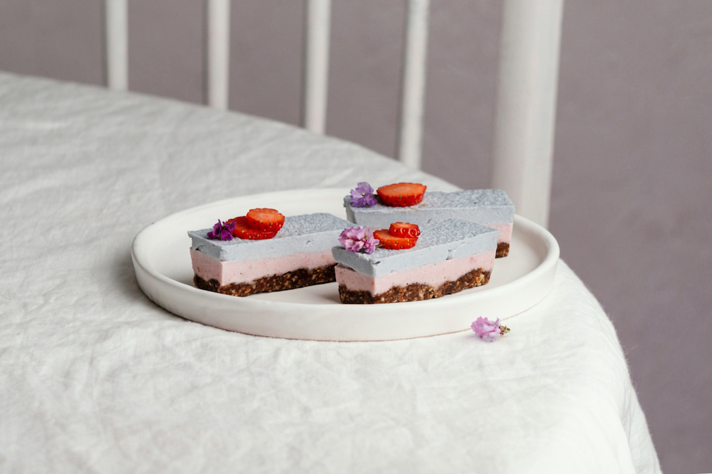 Кому и когда подарить пп-десерты в Москве