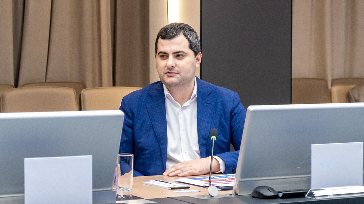 Овчинский: Надземную часть возводят в доме по реновации на Нагатинской улице