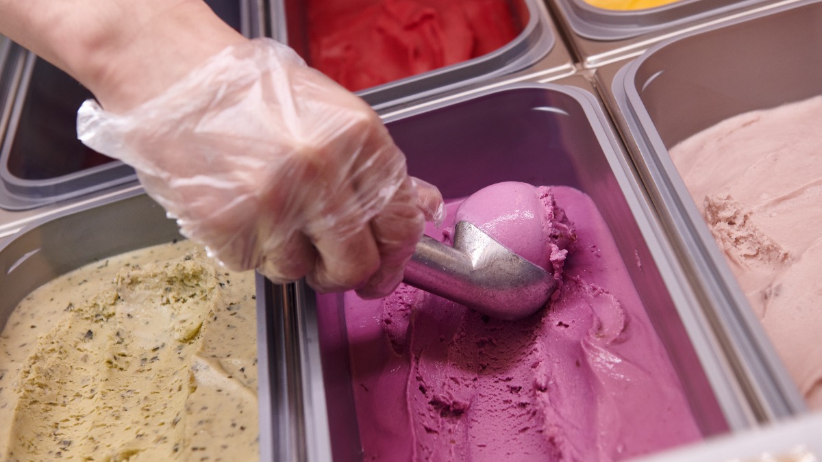 Малина в шоколаде и овощные бульоны: какие товары для гурманов предлагают столичные компании