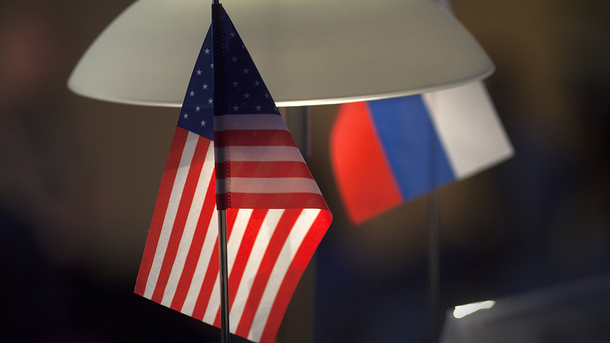 США разрешили гражданам РФ получать визы только в Астане и Варшаве