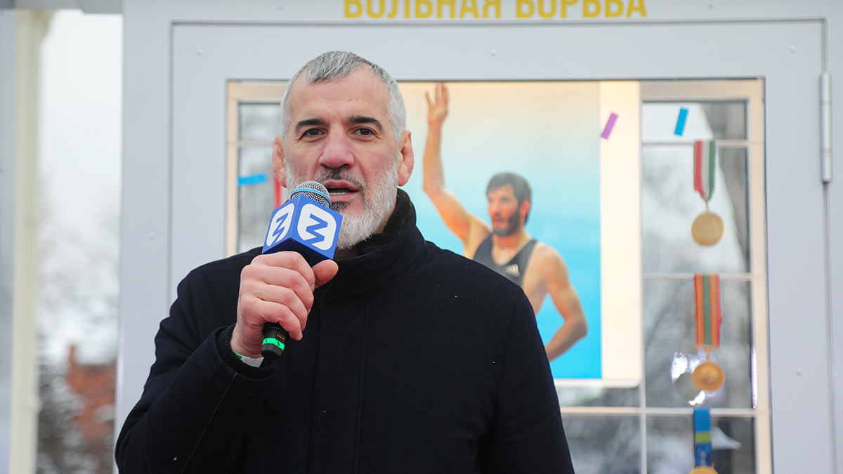 Вдова Буйвасара Сайтиева подтвердила, что в день смерти борец выпал из окна