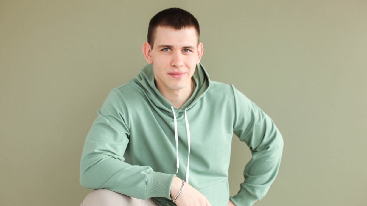 «Вижу рост качества»: актер Александр Левин — о карьере, российском кино и Юре Борисове