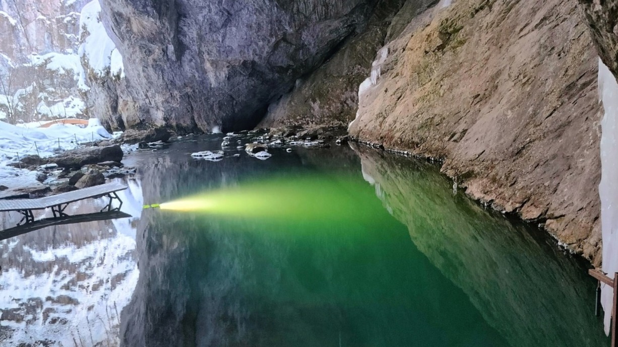 Ученые впервые погрузили беспилотник в озеро пещеры Шульган-Таш в Башкирии