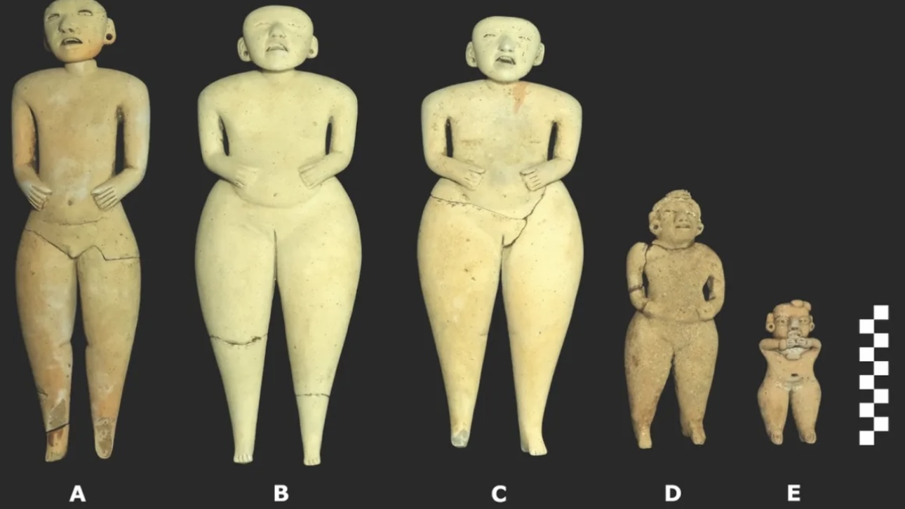 Куклы возрастом 2,4 тысячи лет с «изменяющимися» лицами нашли в Сальвадоре