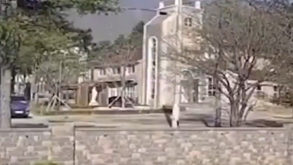 Появилось видео падения авиабомб на Пхочхон в Южной Корее