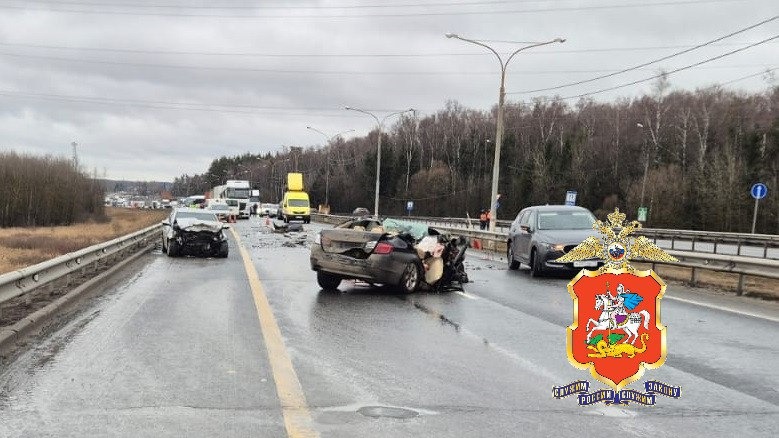Водитель BMW устроил смертельное ДТП на трассе М-4 «Дон» в Подмосковье