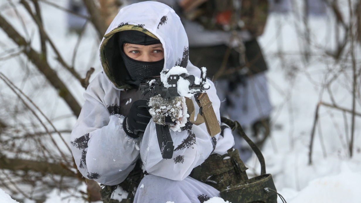 Сестры по оружию: женщины на фронте удивляют отвагой и мужеством