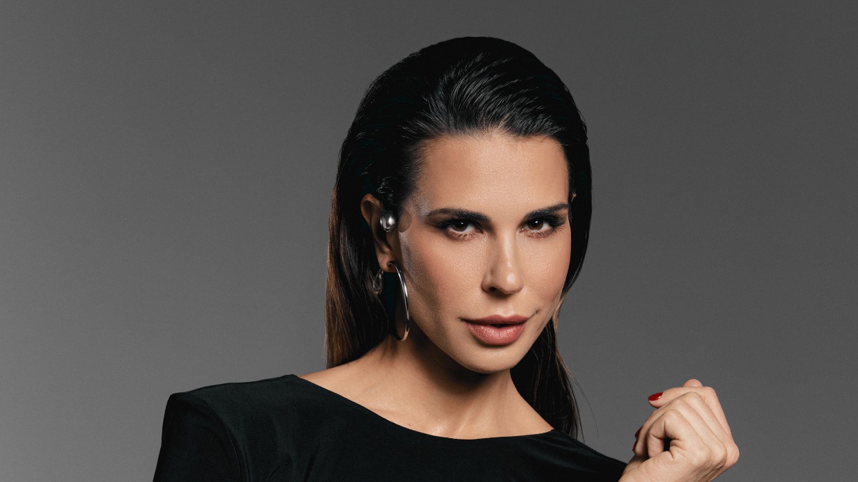 Ольга Петрикова надеется, что зрителей цепляет не только ее внешний вид, но и мысли, которые она транслирует с экрана