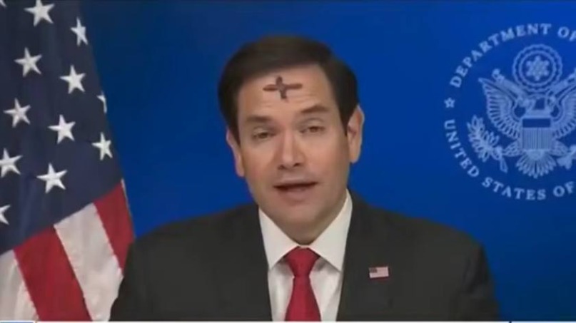 Священник объяснил значение креста на лбу госсекретаря США Марко Рубио