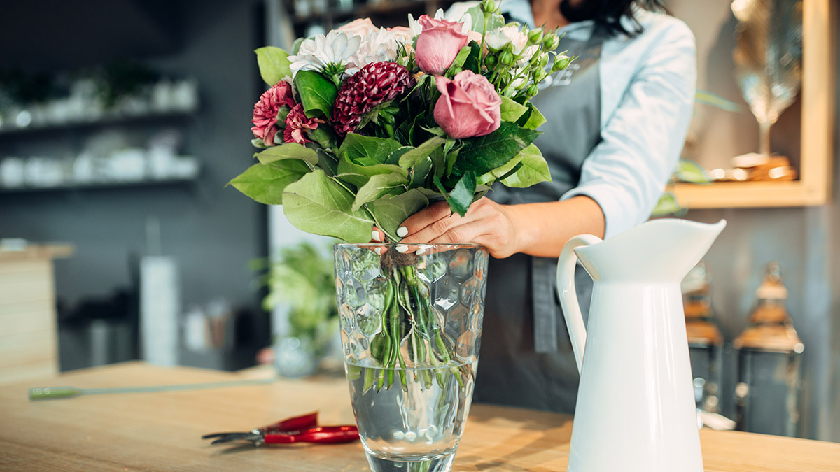 Букет цветов на день рождения стоил жительнице Челябинска 12 миллионов рублей
