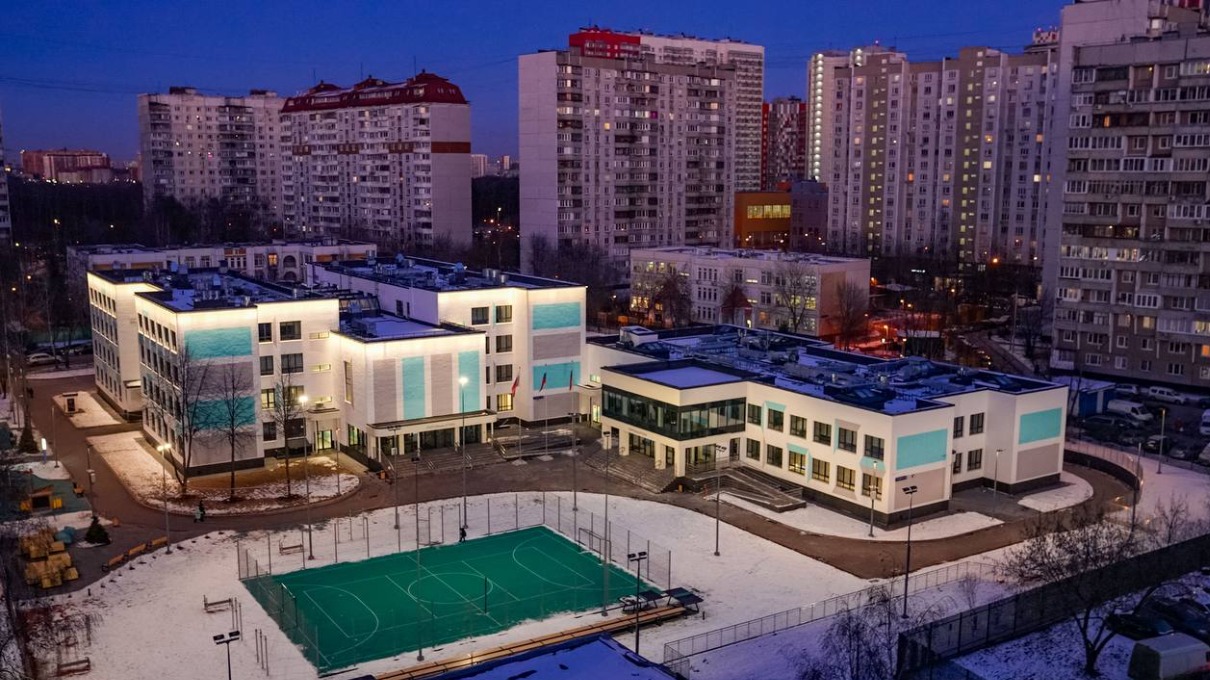 Стартовали работы по оборудованию зданий школ архитектурно-художественной подсветкой